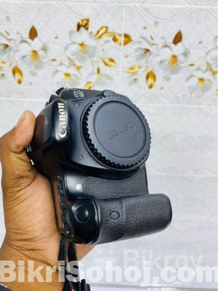 Canon 60D BODY WITH 1.8 STM PRIME LENS 50MM